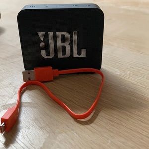 JBL GO2